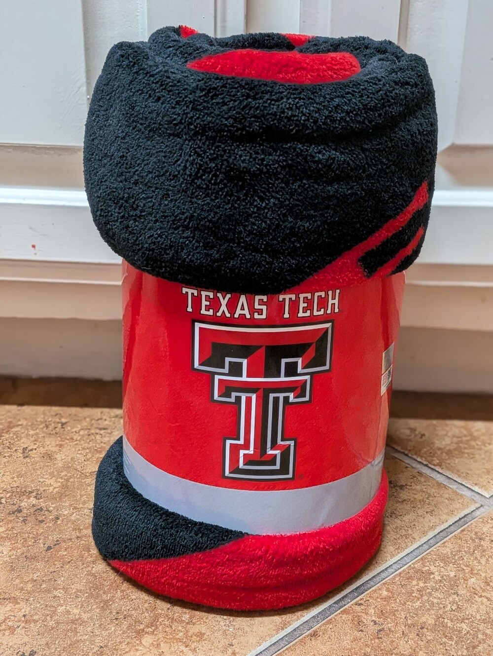 NEW Ŧexas Ŧech Super Plush throw